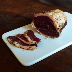 JAMBON de canard au poivre 300g - COMMANDE PAR TÉLÉPHONE